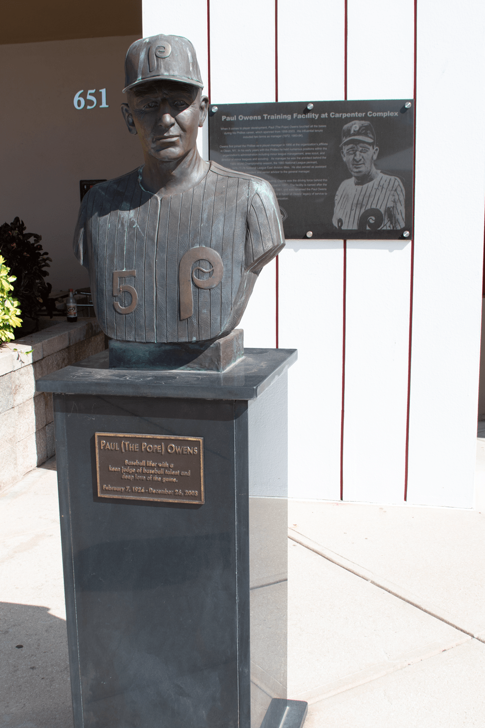 Image of Paul Owens Bust