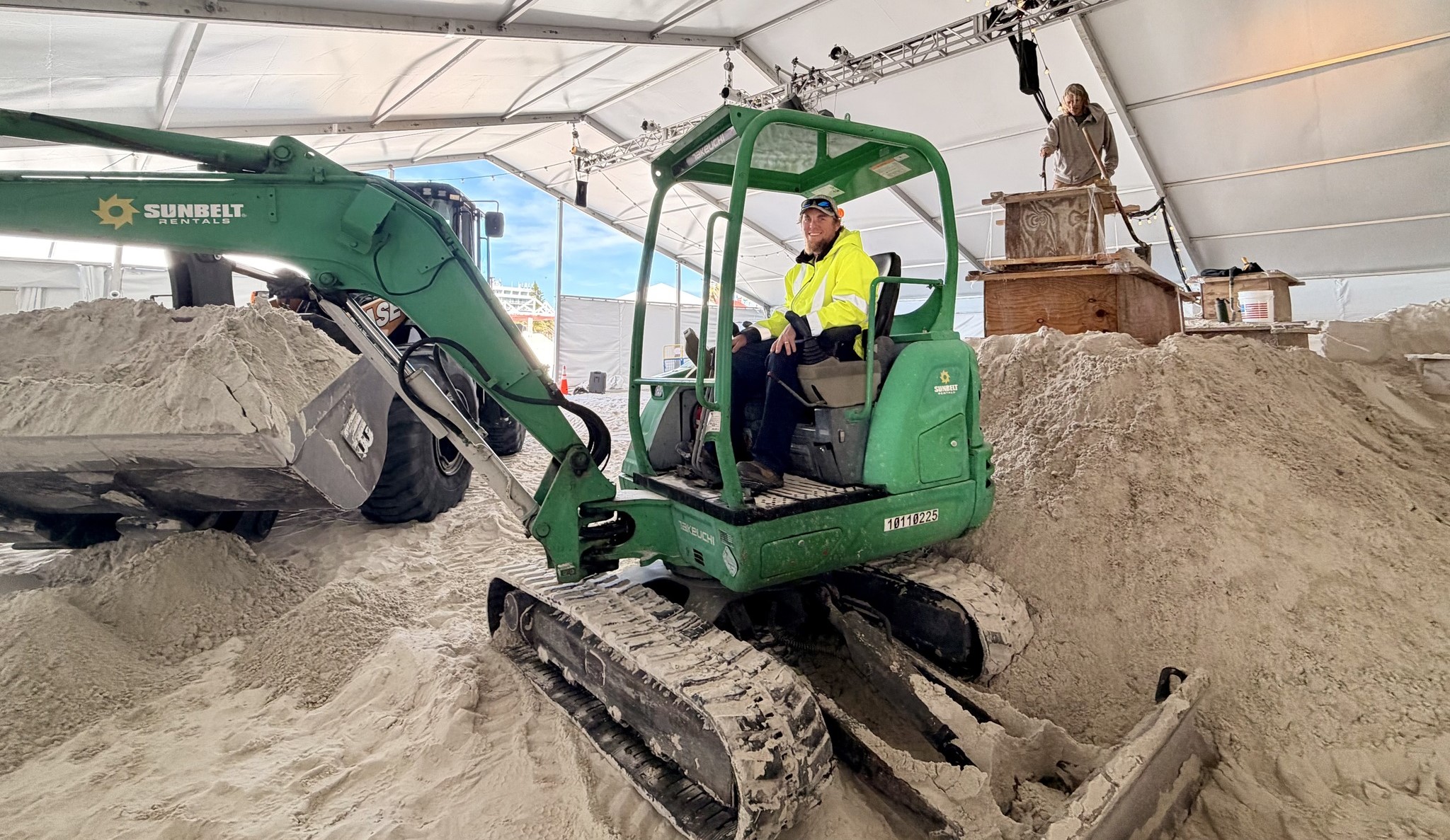 City-Employee-Sugar-Sand-1.jpg