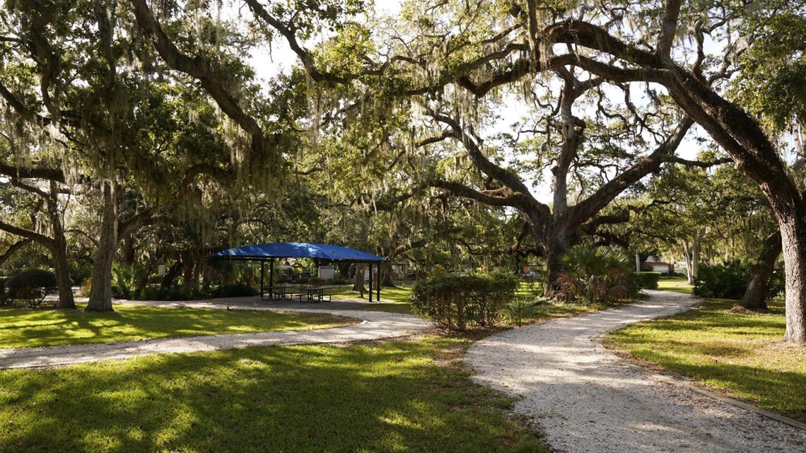 Image of pavilion at Bayview Park